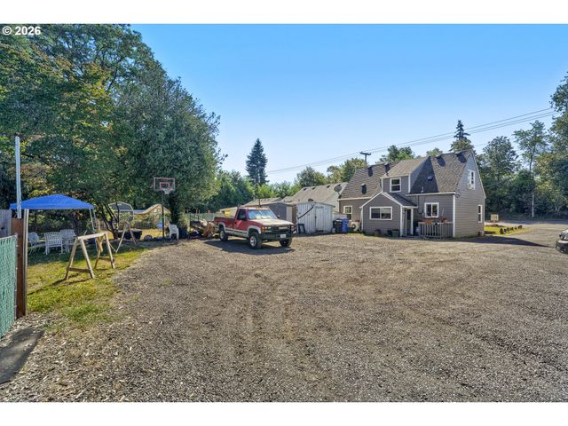 863 E St, Washougal, WA 98671
