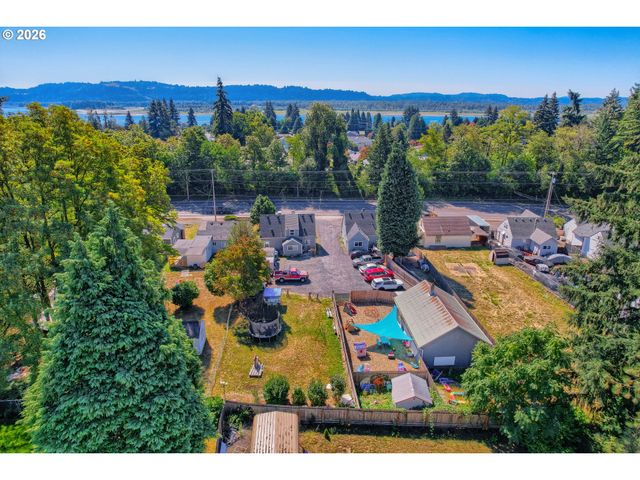 863 E St, Washougal, WA 98671
