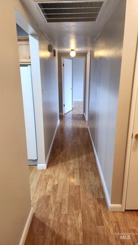 426 Ridgeway Drive, Twin Falls, ID 83301