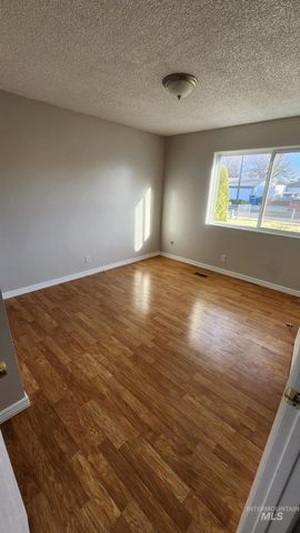 426 Ridgeway Drive, Twin Falls, ID 83301