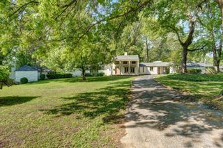 2240 East Fritts Lane, Springfield, MO 65804