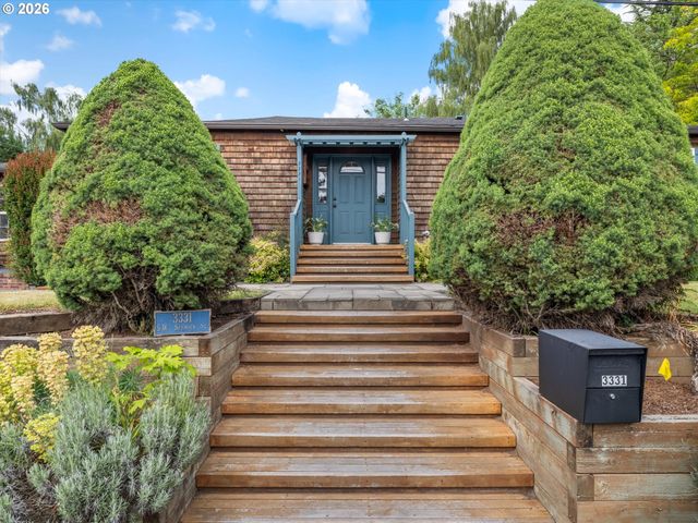 3331 Sw SEYMOUR St, Portland, OR 97239
