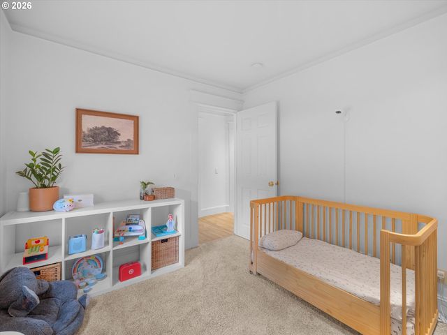 3331 Sw SEYMOUR St, Portland, OR 97239