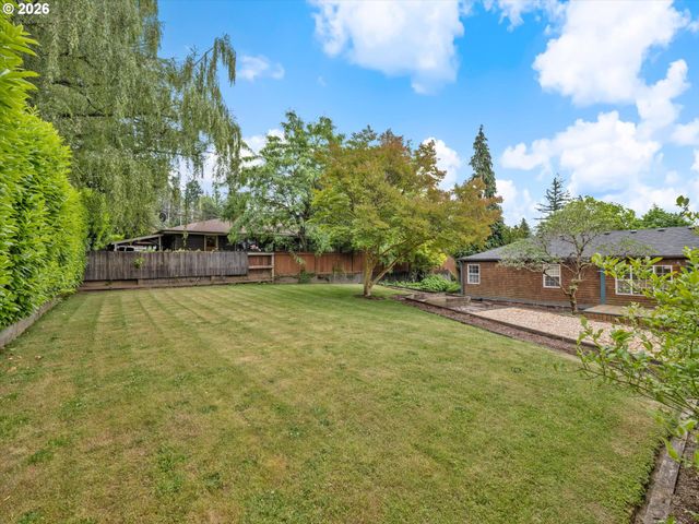 3331 Sw SEYMOUR St, Portland, OR 97239