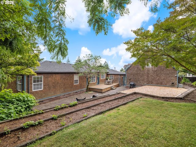 3331 Sw SEYMOUR St, Portland, OR 97239