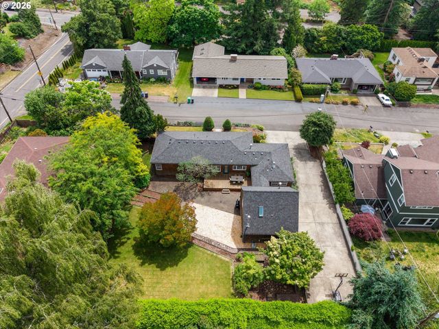 3331 Sw SEYMOUR St, Portland, OR 97239