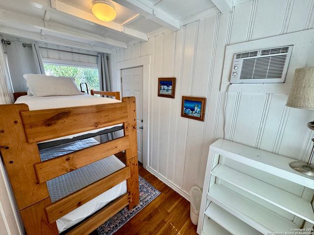 118 Callaghan Ave Apt B, San Antonio, TX 78210