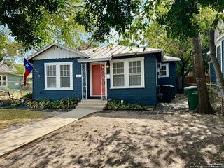 118 Callaghan Ave Apt B, San Antonio, TX 78210