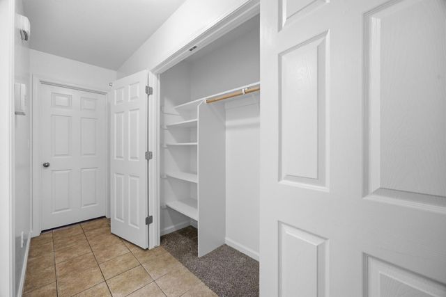 2650 W Sedona Avenue, Visalia, CA 93291