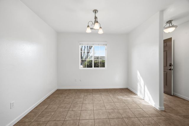 2650 W Sedona Avenue, Visalia, CA 93291