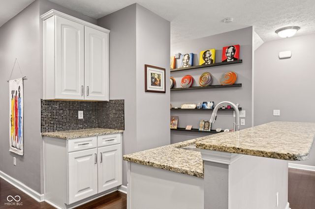 2378 The Springs Drive, Indianapolis, IN 46260