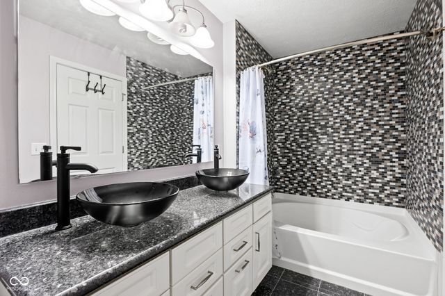 2378 The Springs Drive, Indianapolis, IN 46260