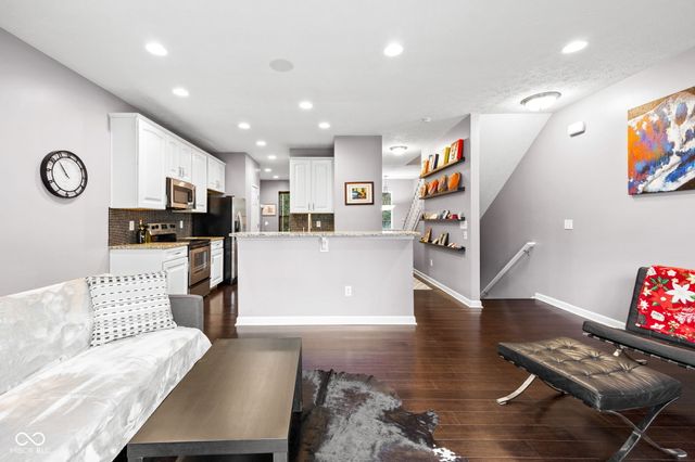 2378 The Springs Drive, Indianapolis, IN 46260