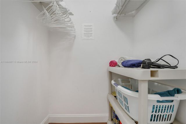 420 15th St 105, Miami Beach, FL 33139