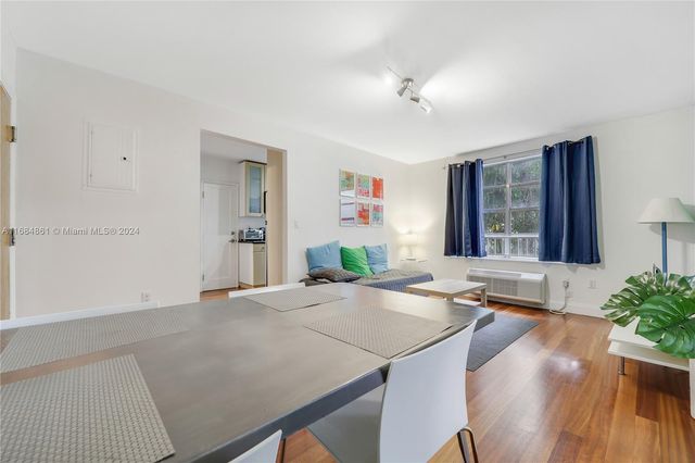 420 15th St 105, Miami Beach, FL 33139