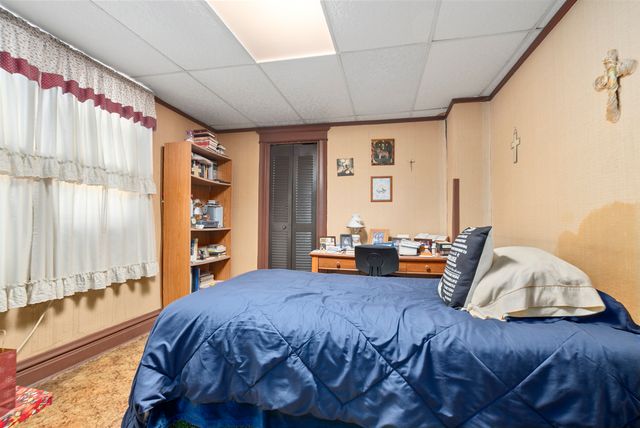 10700 S Avenue G, Chicago, IL 60617