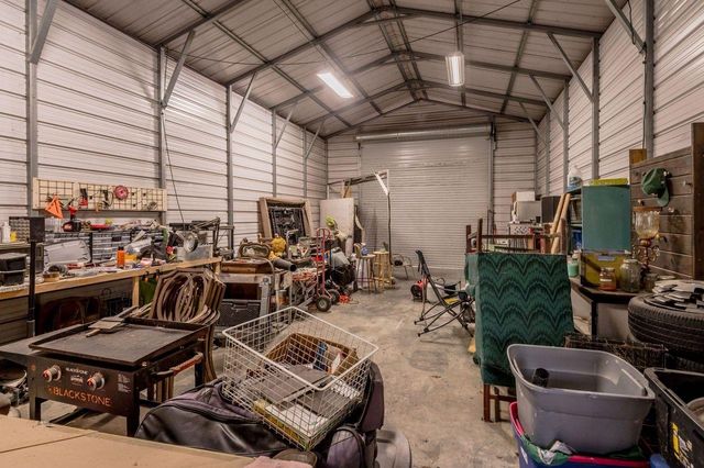 2203 Shannon Drive, Huntsville, TX 77320