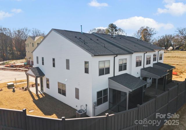 808 Garringer Place, Charlotte, NC 28208