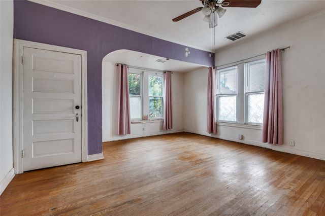 1001 Sunset Avenue, Dallas, TX 75208