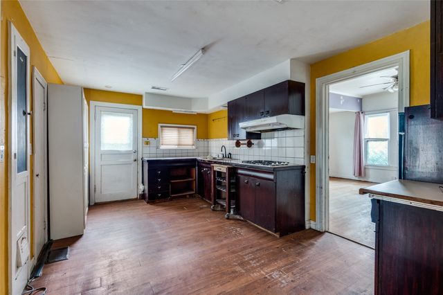 1001 Sunset Avenue, Dallas, TX 75208