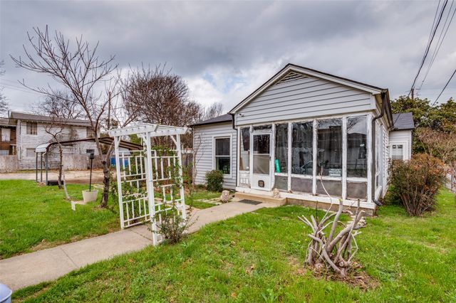 1001 Sunset Avenue, Dallas, TX 75208