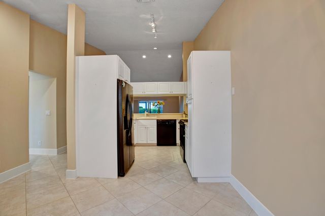 12257 Country Greens Boulevard, Boynton Beach, FL 33437