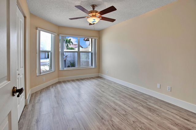 12257 Country Greens Boulevard, Boynton Beach, FL 33437