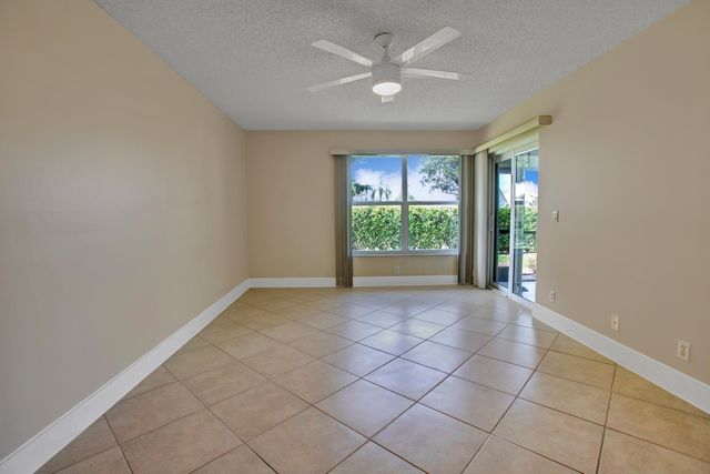 12257 Country Greens Boulevard, Boynton Beach, FL 33437