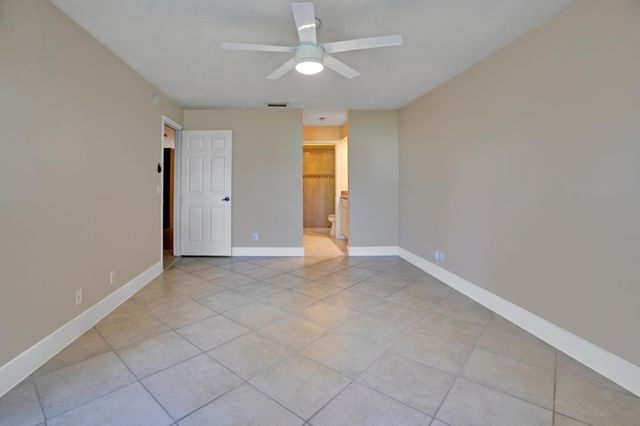 12257 Country Greens Boulevard, Boynton Beach, FL 33437