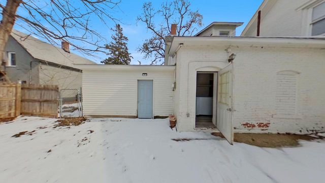 504 1st Street NW, Faribault, MN 55021