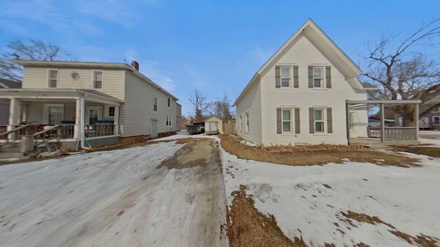 504 1st Street NW, Faribault, MN 55021