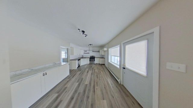 504 1st Street NW, Faribault, MN 55021