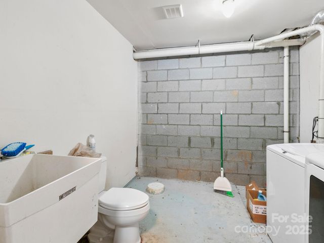 15 Gun Flint Trail, Fletcher, NC 28732