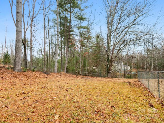 15 Gun Flint Trail, Fletcher, NC 28732