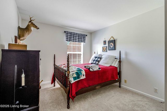 16408 Snaffel Bit Ct, Louisville, KY 40245