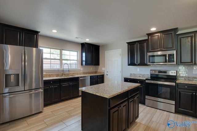512 Summer Cove Circle, Madison, AL 35757