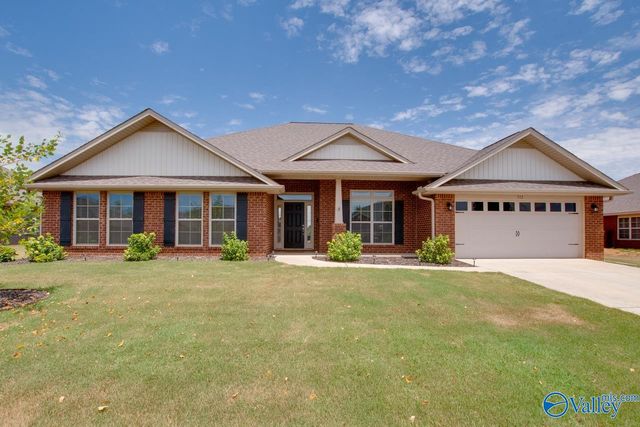 512 Summer Cove Circle, Madison, AL 35757