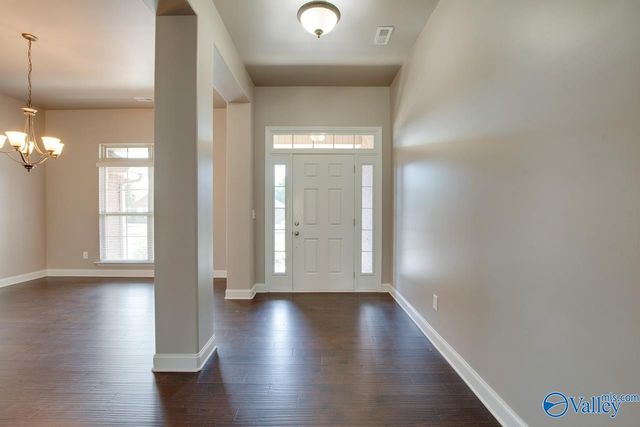 512 Summer Cove Circle, Madison, AL 35757