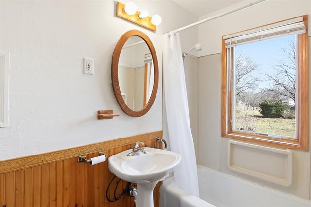 1953 Francis Street, Eau Claire, WI 54703