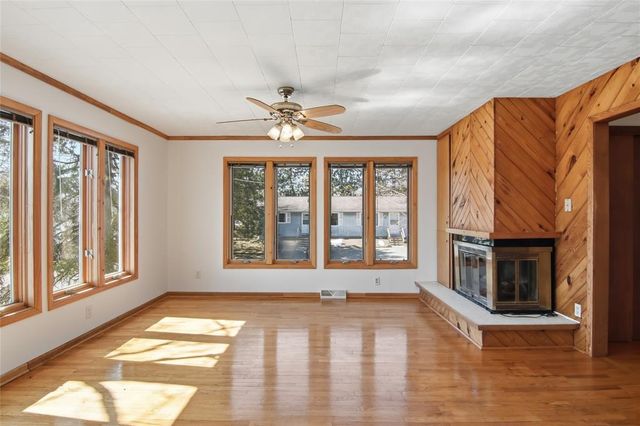 1953 Francis Street, Eau Claire, WI 54703