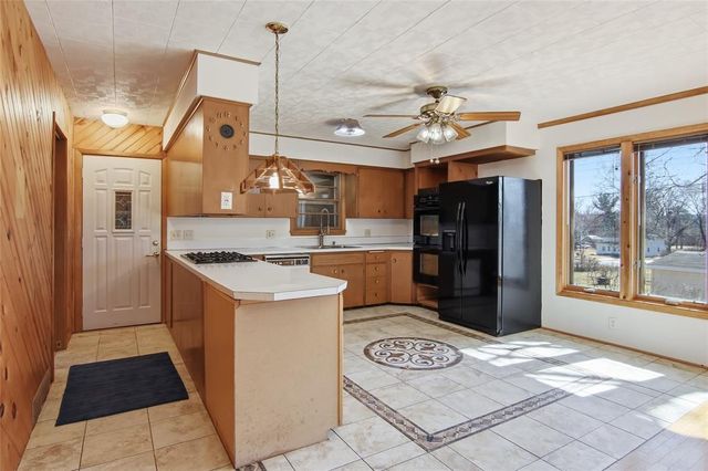 1953 Francis Street, Eau Claire, WI 54703