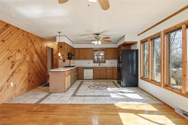 1953 Francis Street, Eau Claire, WI 54703