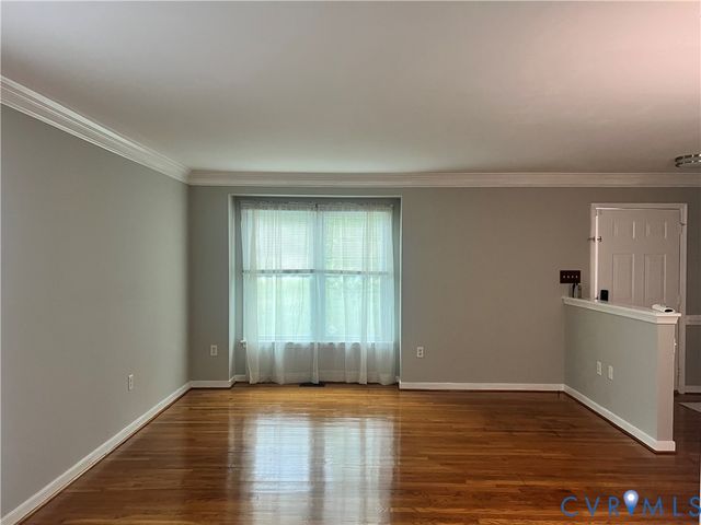7806 Belmont Stakes Dr, Midlothian, VA 23112