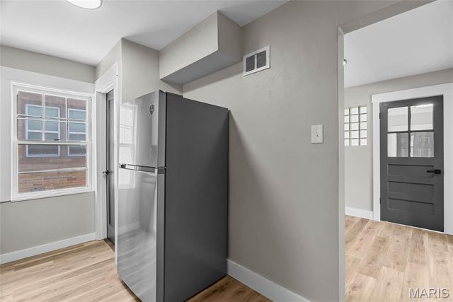 6736 Julian Avenue, University City, MO 63130