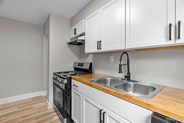 6736 Julian Avenue, University City, MO 63130