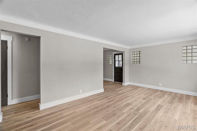 6736 Julian Avenue, University City, MO 63130