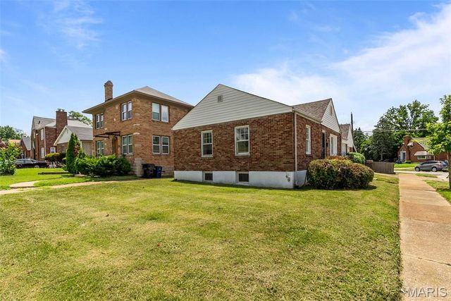 6736 Julian Avenue, University City, MO 63130