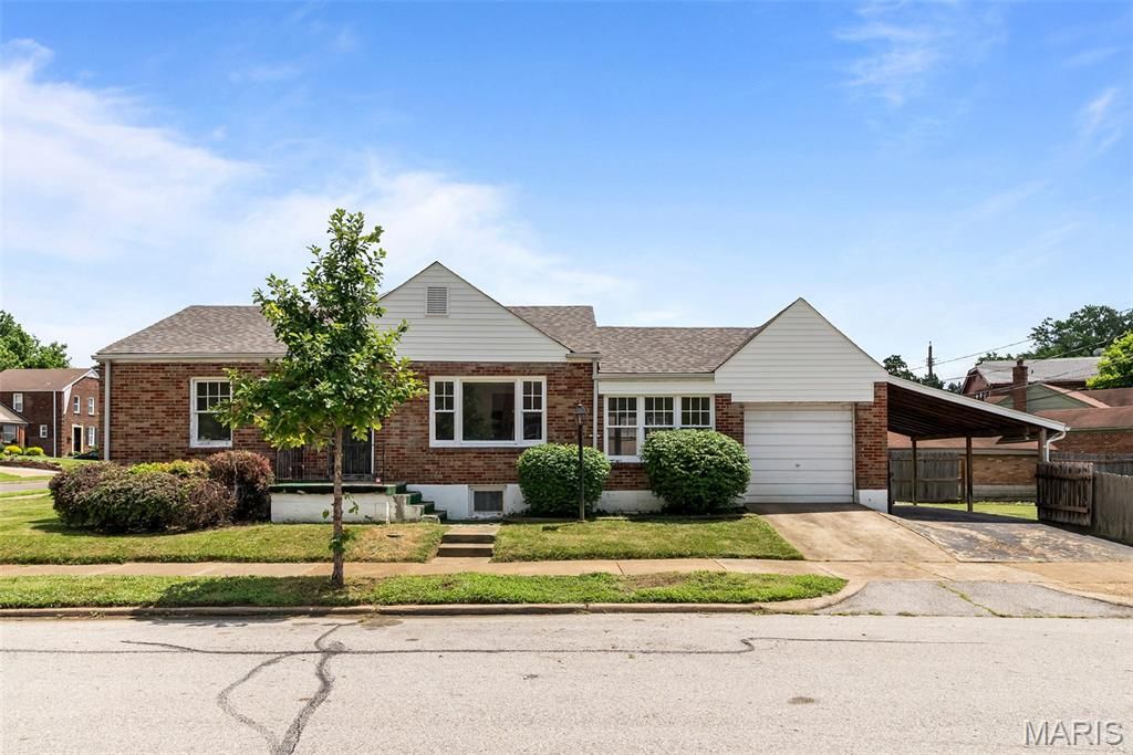6736 Julian Avenue, University City, MO 63130