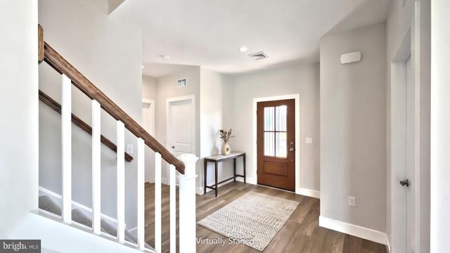 401 STICKLEY DR, Mechanicsburg, PA 17055