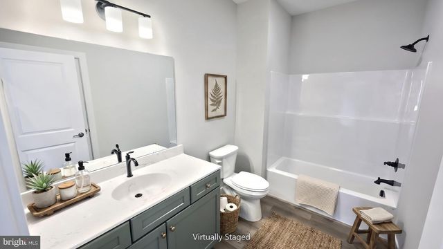 401 STICKLEY DR, Mechanicsburg, PA 17055